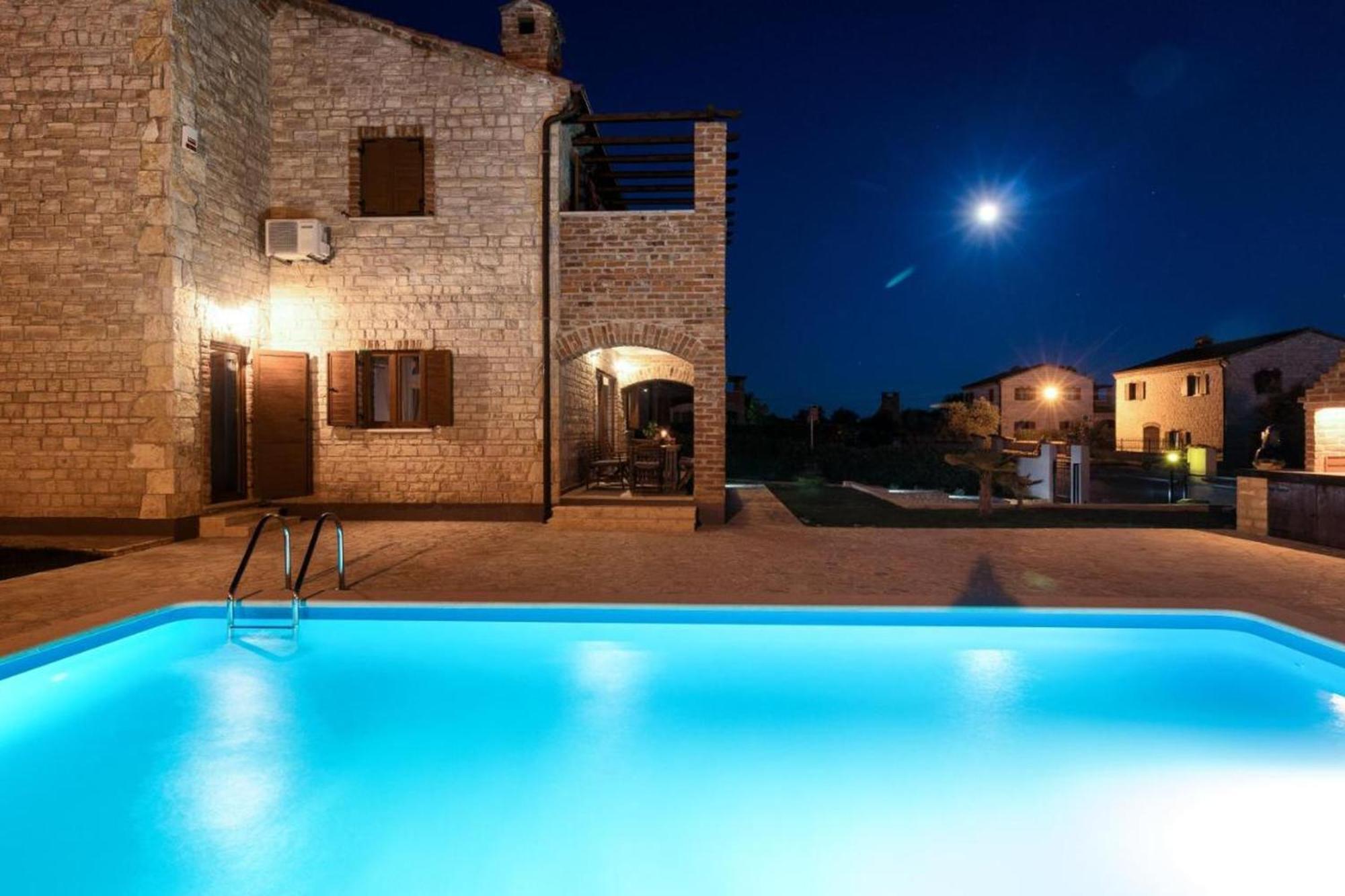 Villa Baleta Butkovici  Экстерьер фото